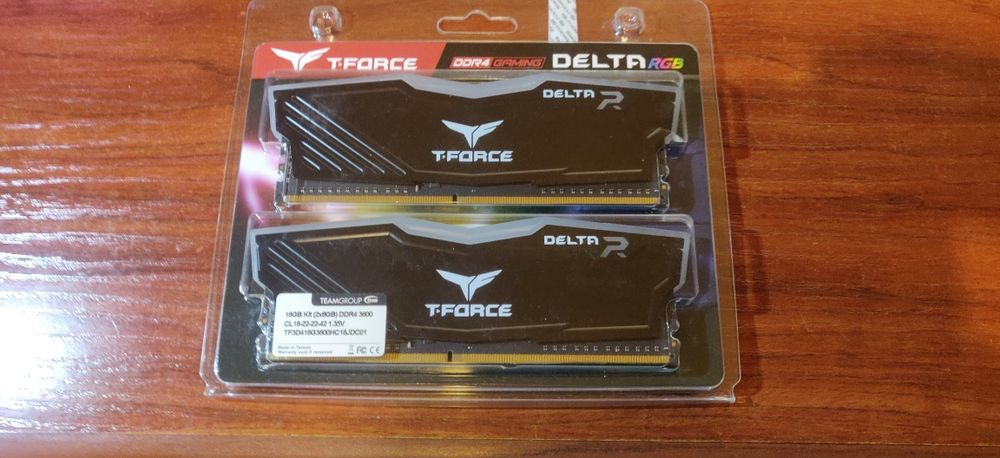 32 GB Team Group Delta RGB DDR4 3600  4x8gb CL18 Pretas.