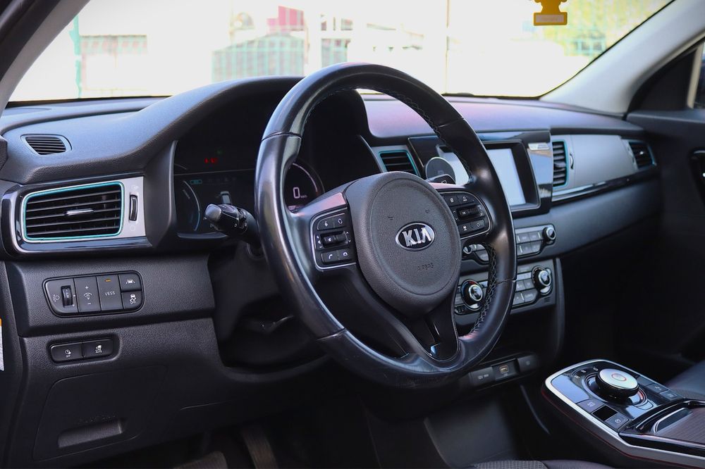 Kia e-Niro 64 kWh ( c/garantia)