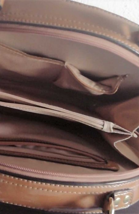 Mala de senhora 29 cm x 33 cm - Impecável!