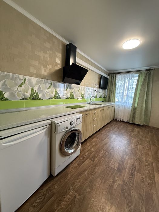 Квартира на Таирова с ремонтом  , мебелью и техникой