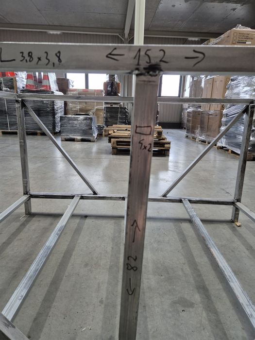 Skrzynia metalowa z profili