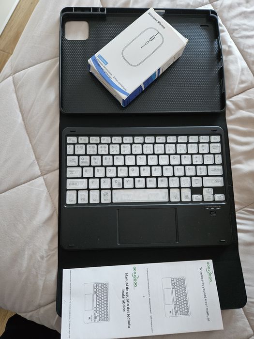 Teclado para tablet com rato sem fios