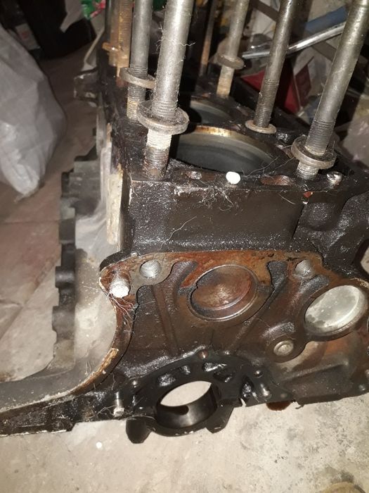 .продам блок двигателя тойота литайс 5к