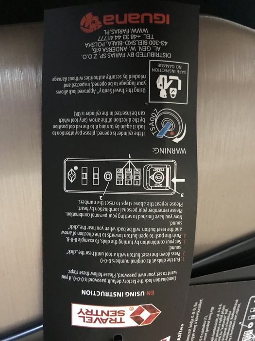 Śliczna nowa walizeczka elegancka iguana