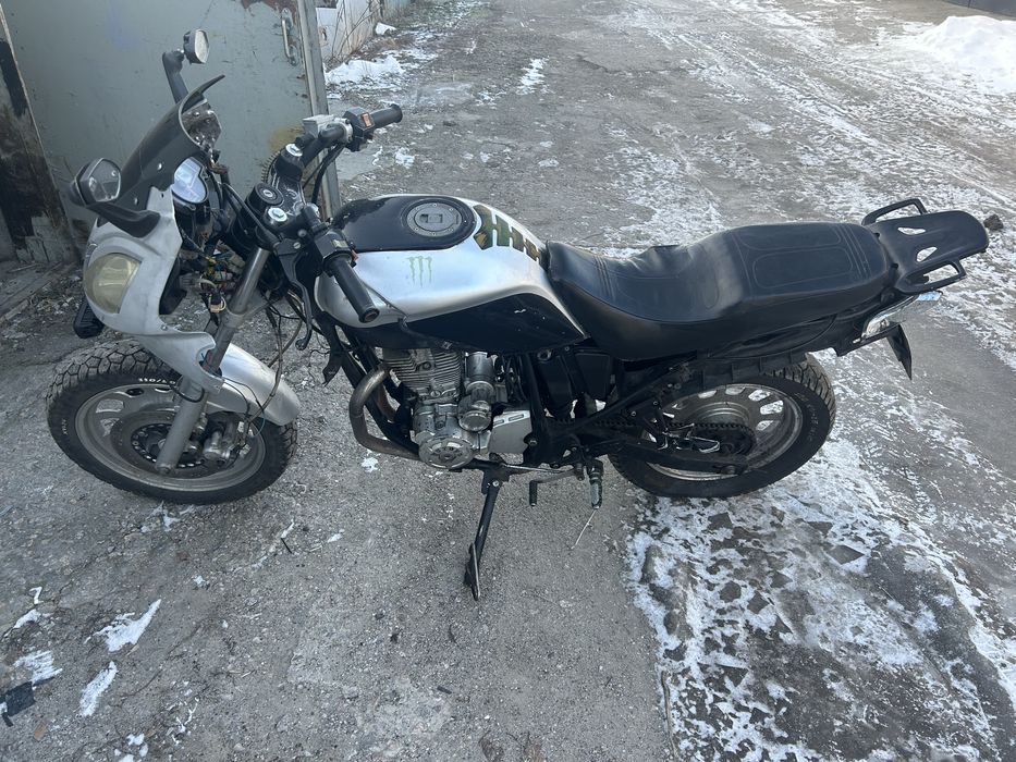Продам мотоцикл RF 200кубов