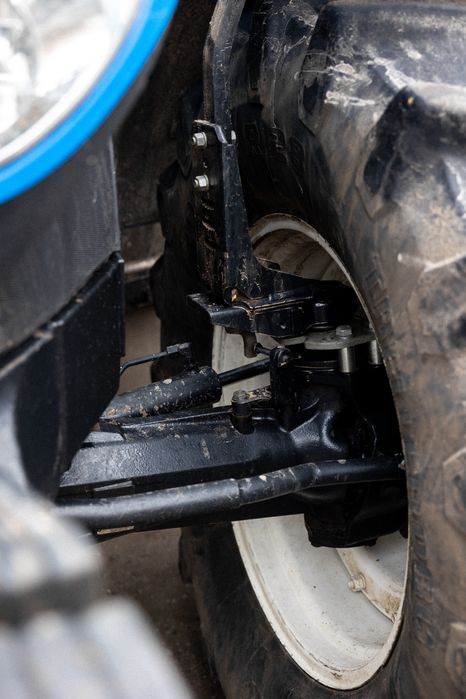 Трактор New Holland t7060