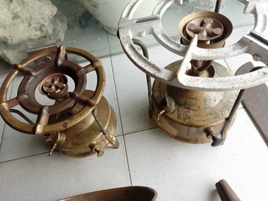 Várias peças antigas