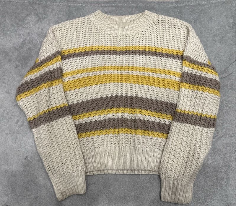 C&A светр кольоровий