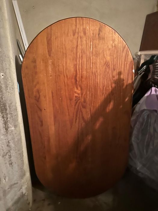 Mesa de jantar + 4 cadeiras de madeira