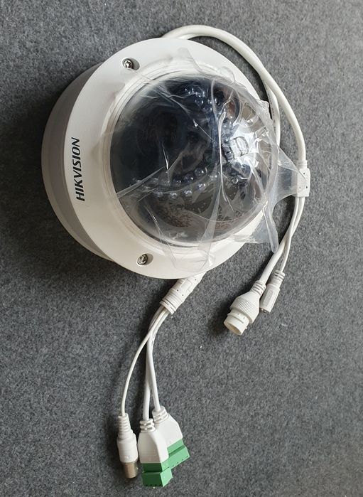 Hikvision 4MP com Zoom