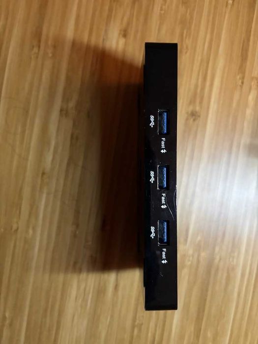 10-Port USB 3.0 Hub / Charging Station64284346268675124