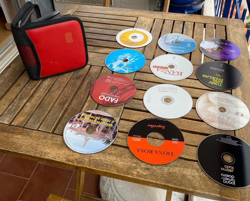 Lote 12 CDs Música Portuguesa (Mariza, Quim Barreiros, Marco Paulo, Fado) + Bolsa