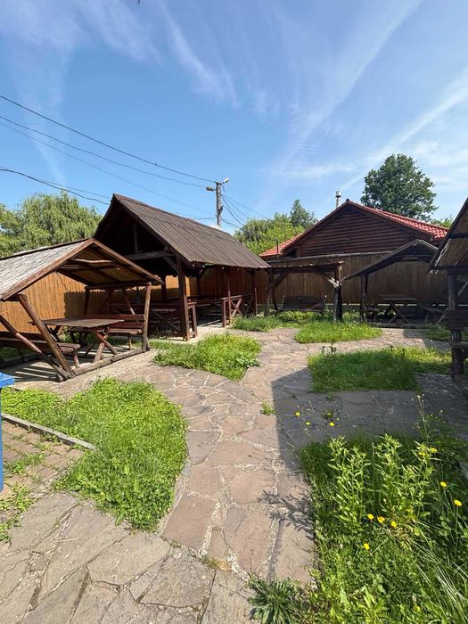 Пропонуємо до продажу двоповерхове комерційне приміщення