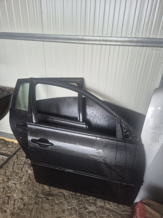 Portas frente e trás direito e capo  renault megane