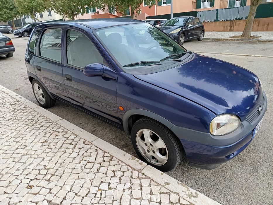 Opel corsa B 1.5 TD 5 lugares 143000km
