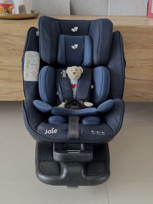 Fotelik samochodowy z bazą joie granatowy