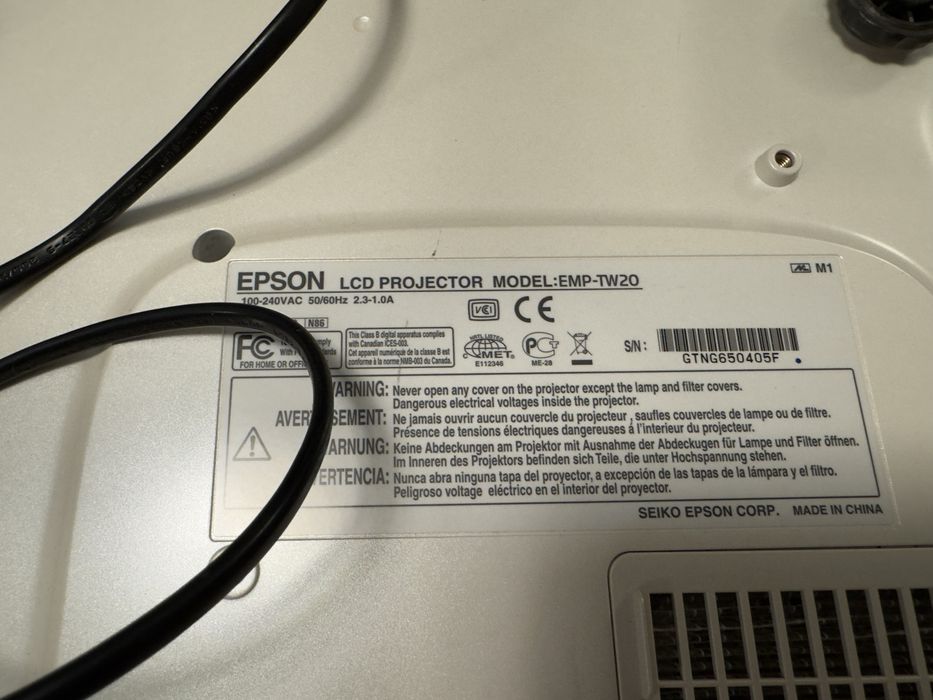 Projektor Epson EMP-TW20