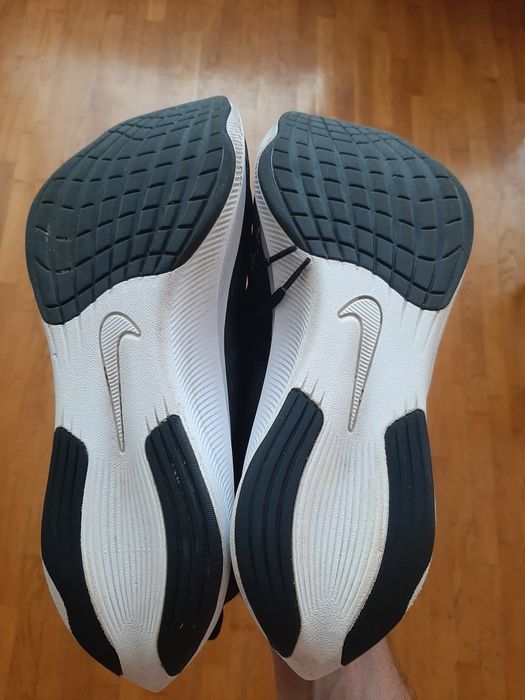 Nike ZOOM FLY 4 кроссовки для бега в идеальном состоянии