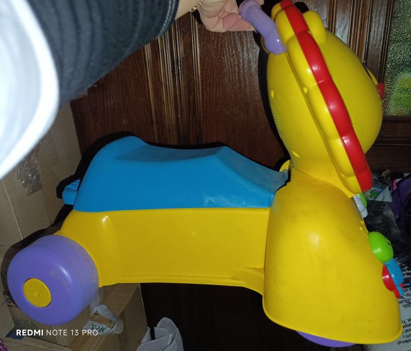 Холунки - толокар Fisher price