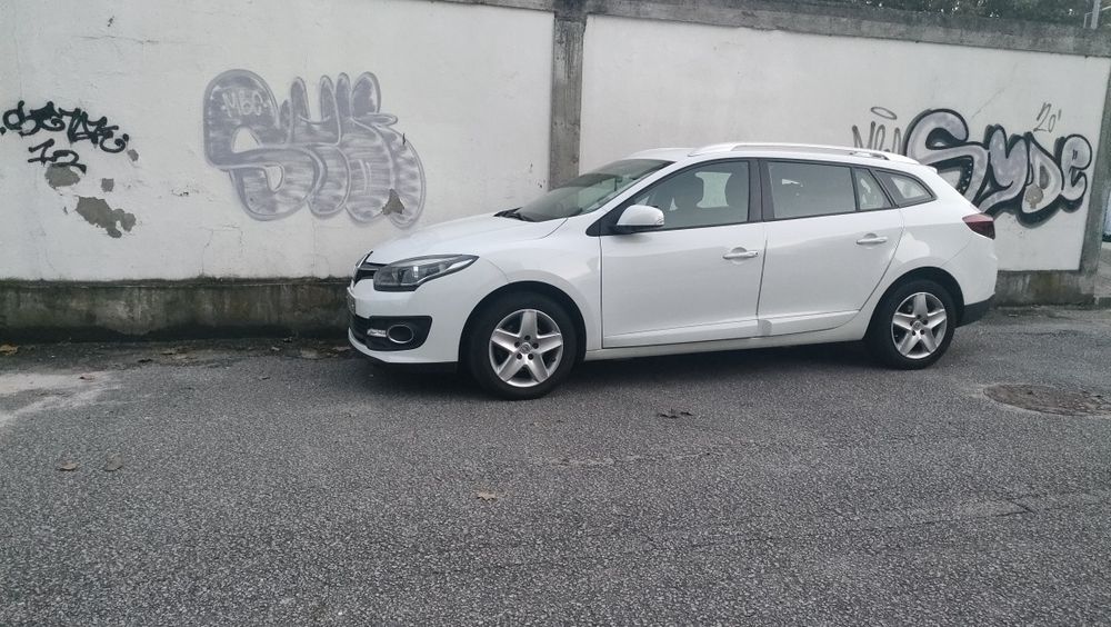 Renault Megane III ST 1.5 dCi Confort 95cv 2014 excelente estado -Distribuiçao Mudada muito economica
