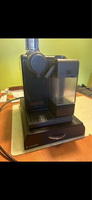 Ekspres Nespresso Delonghi Kapsulkowy
