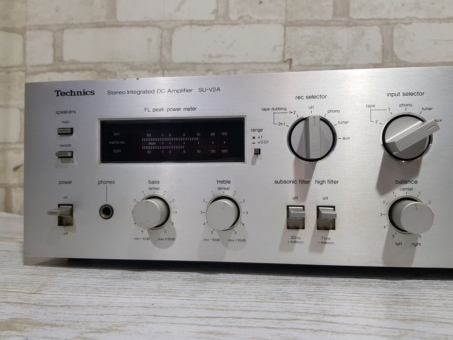 Стерео підсилювач TECHNICS SU-V2A, 2x45 Вт, б/у з Німеччини
