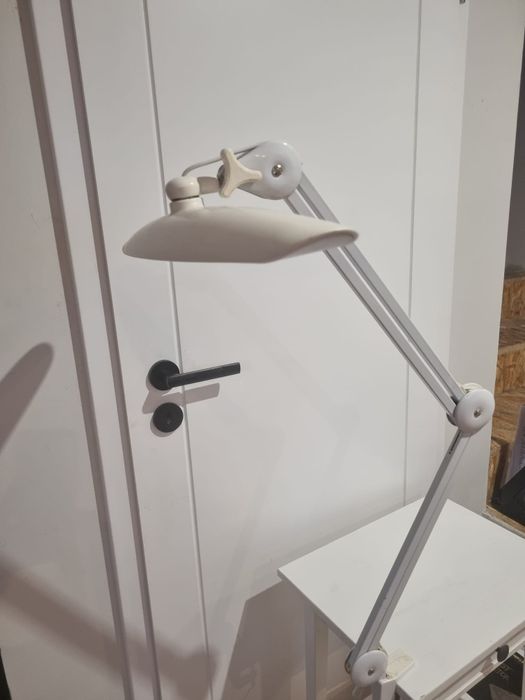 Lampa  nablatowa typu Sonobella