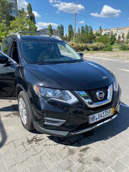 Nissan Rogue 2017 рік