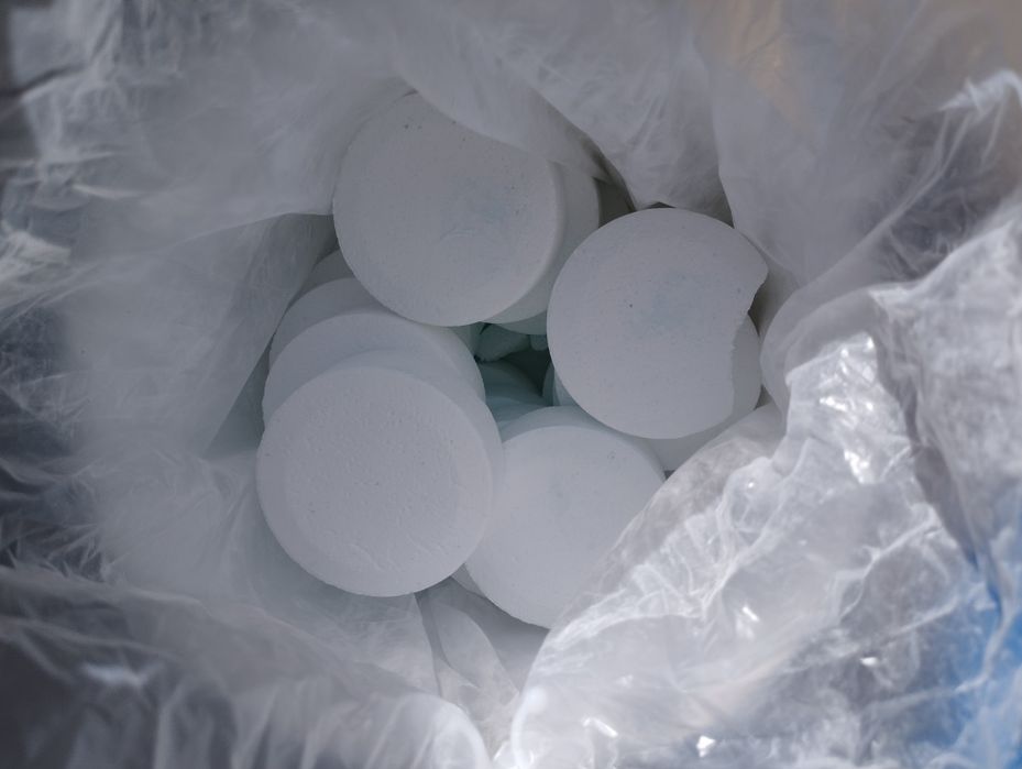 Pastilhas 5 em 1 para piscina e 5 colchões de piscina
