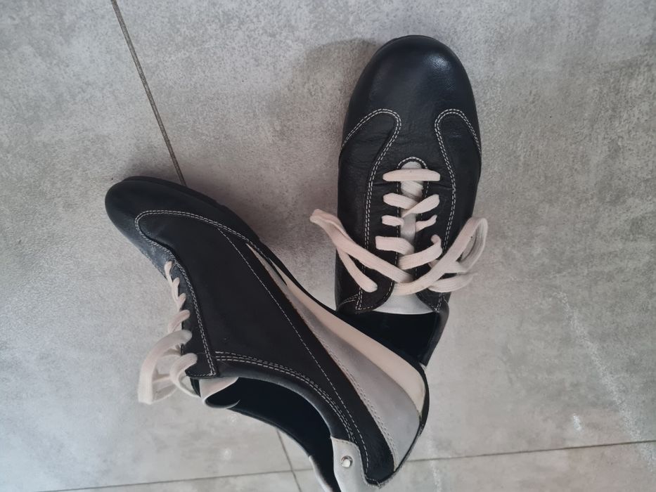 Adidasy Roberto Santi w b.dobrym stanie - r.39