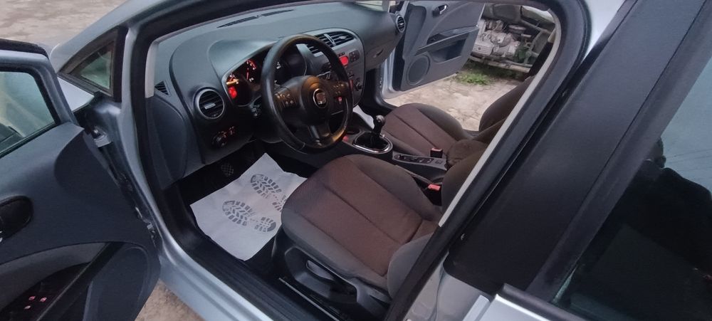 Продам гарного SEAT LEON