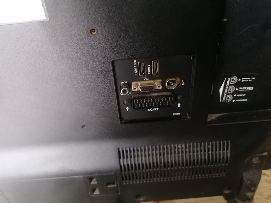 TV Kunft para peças/reparar – Ecrã IMPECÁVEL (Não está partido), apenas não dá imagem
