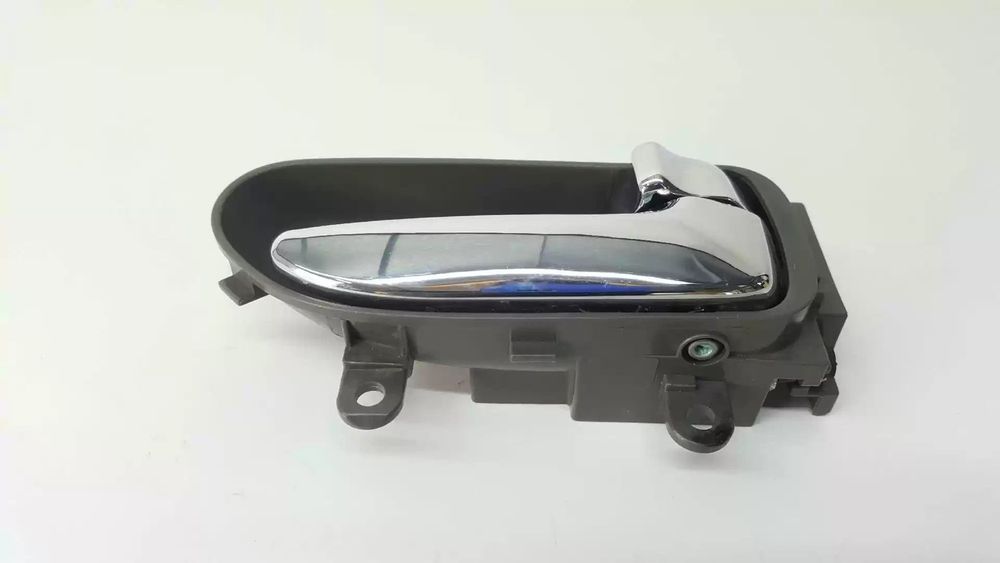 MANIPULO INTERIOR TRASEIRO DIREITO NISSAN X-TRAIL 2009 -80670JG30B