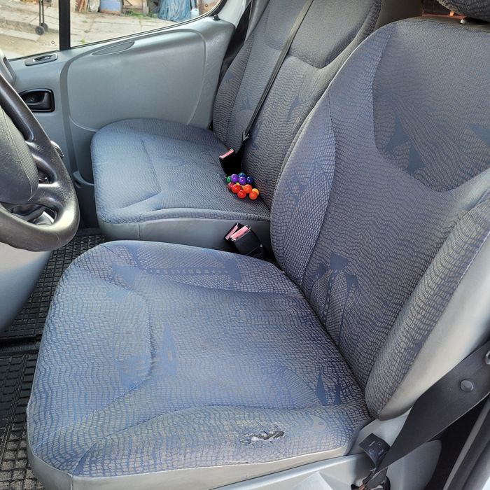 Renault trafic 9 miejsc