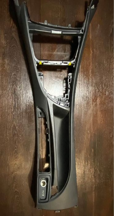 Consola central bmw e81/e87/e82/e88