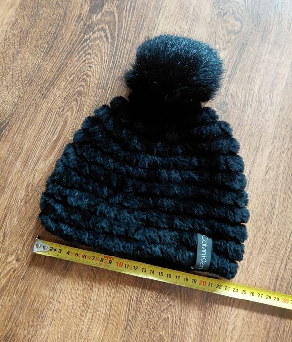 Calvin Klein czapka damska /czarne futerko