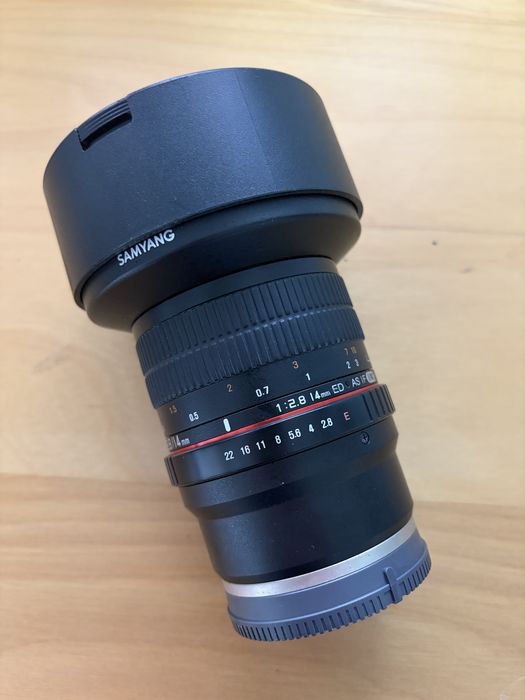 Samyang 14mm 2.8 full frame para sony