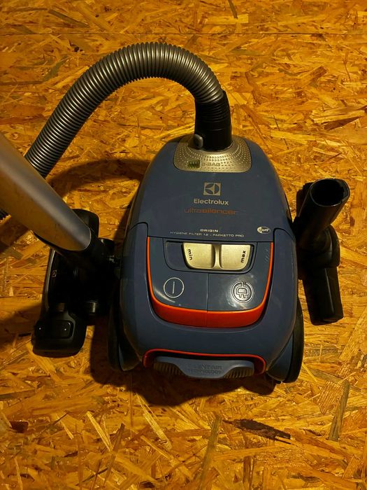 Odkurzacz ELECTROLUX UltraSilencer - używany, uszkodzony