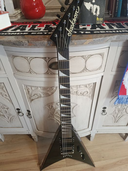 Guitarra Jackson King V - Com bag