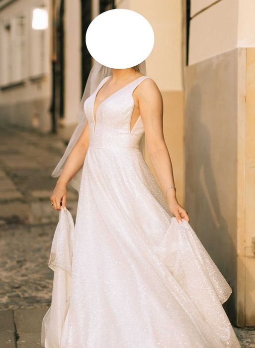 błyszcząca suknia ślubna + GRATIS