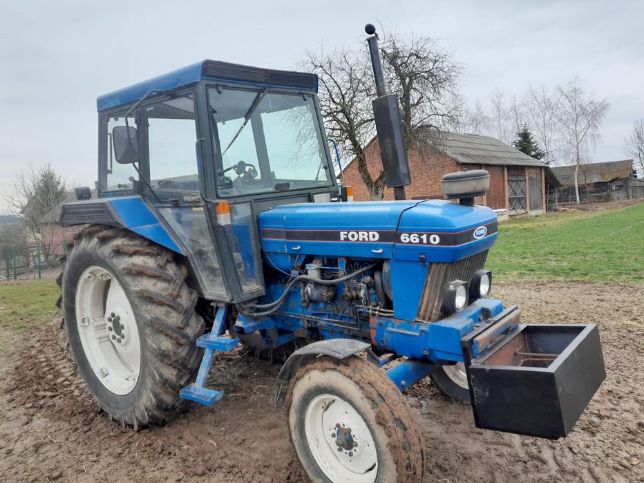 Ciagnik rolniczy Ford 6610