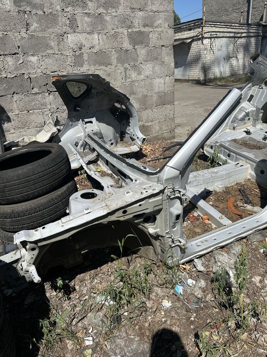 Четверть KIA Маджентіс РОЗБОРКА