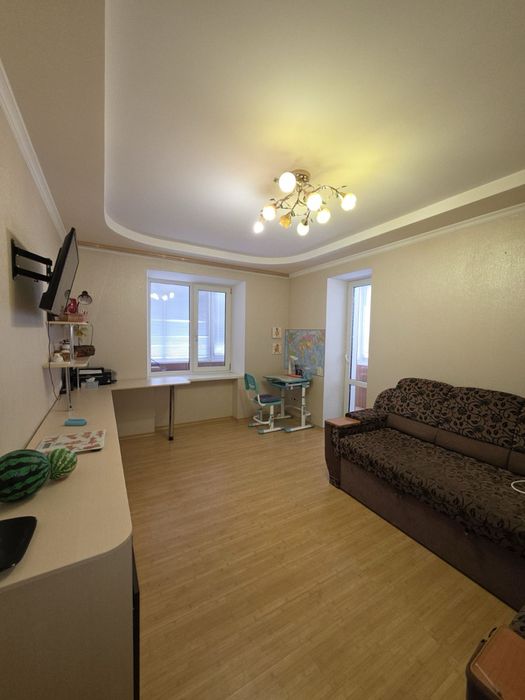 Продам 2 кім. кв. в центрі м. Сміла