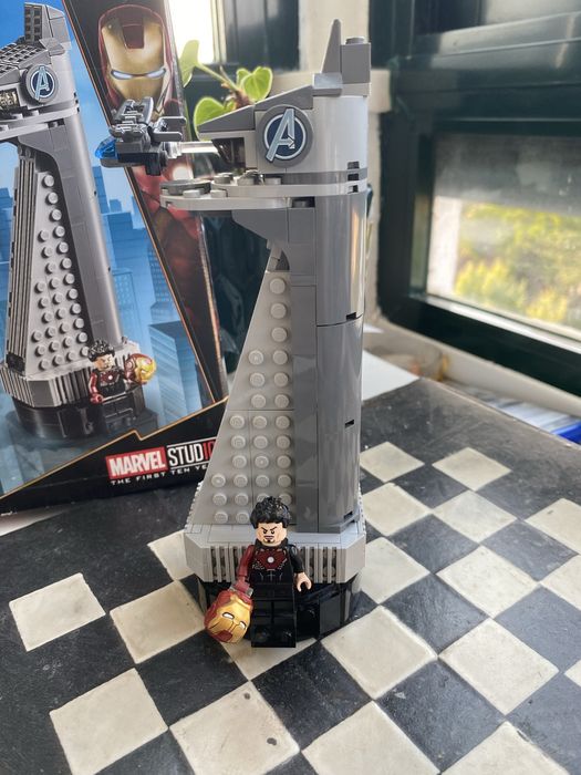 LEGO Marvel 40334 Avengers Tower Limited Edition