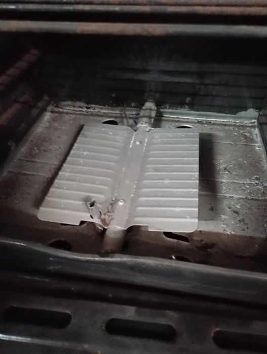 Fogão a gás cor castanho