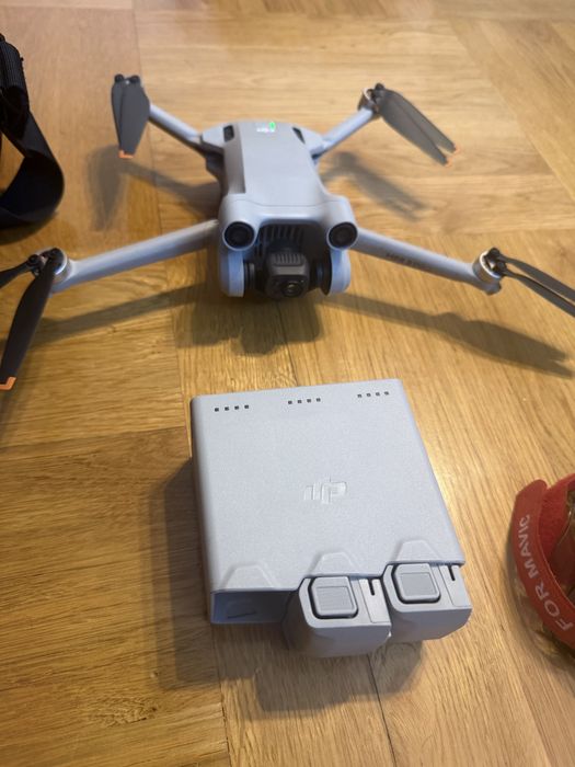 DJI Mini 3 Pro Fly More Combo + DJI RC – 3 baterie