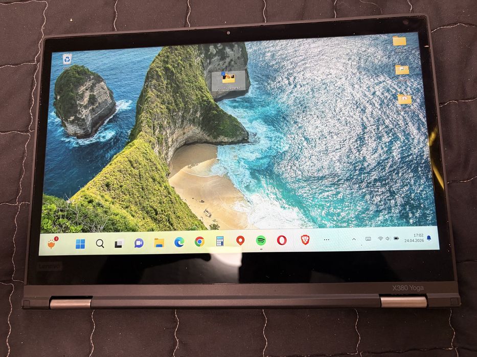 L-Yoga z Windows 11 Pro – i5 / 8GB RAM / dotyk stan idealny