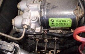 bomba de abs bmw e36 318tds