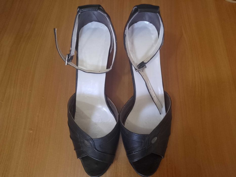 Босоніжки жіночі р.38