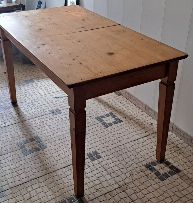 Mesa extensível em pinho nórdico